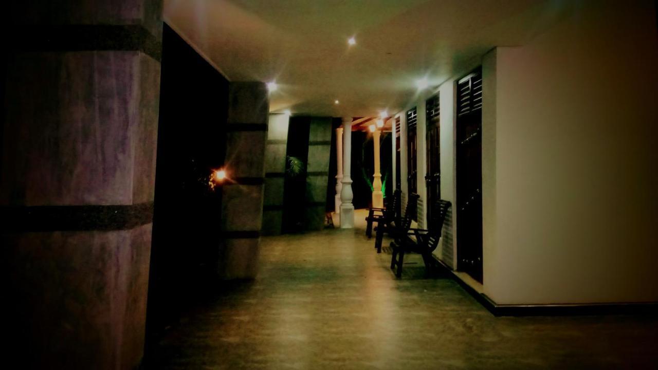 Induwara Safari Resort اوداوالاوي المظهر الخارجي الصورة